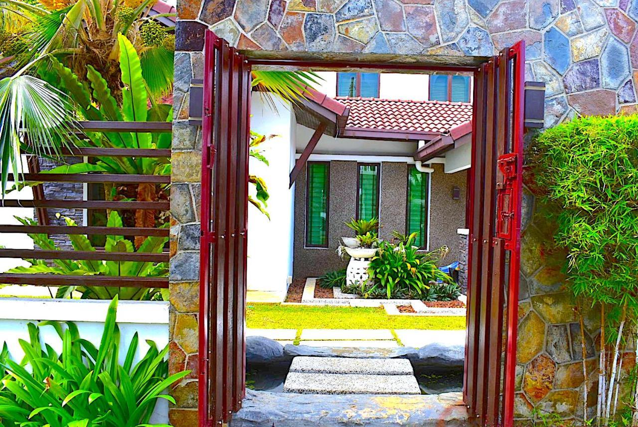 12Haven Stunning Seaside Luxury Villa Pd With Kids Pool Петалинг Джая Екстериор снимка