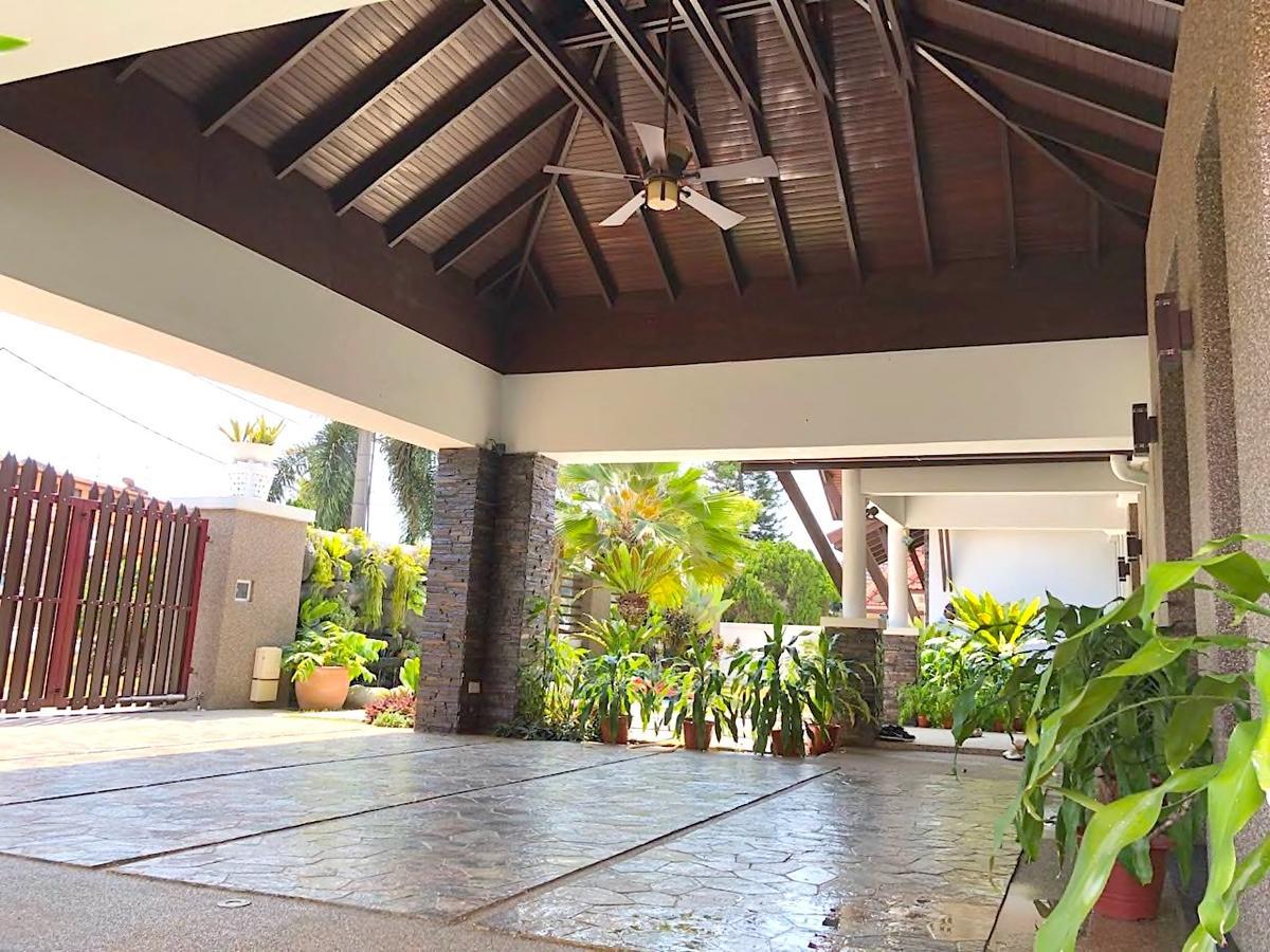 12Haven Stunning Seaside Luxury Villa Pd With Kids Pool Петалинг Джая Екстериор снимка